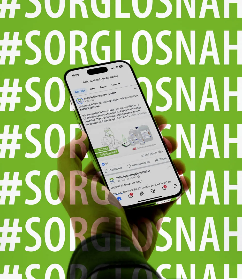 Ein Smartphone mit einem Facebook-Post von hollu vor grünem Hintergrund mit dem Hashtag #Sorglosnah. 